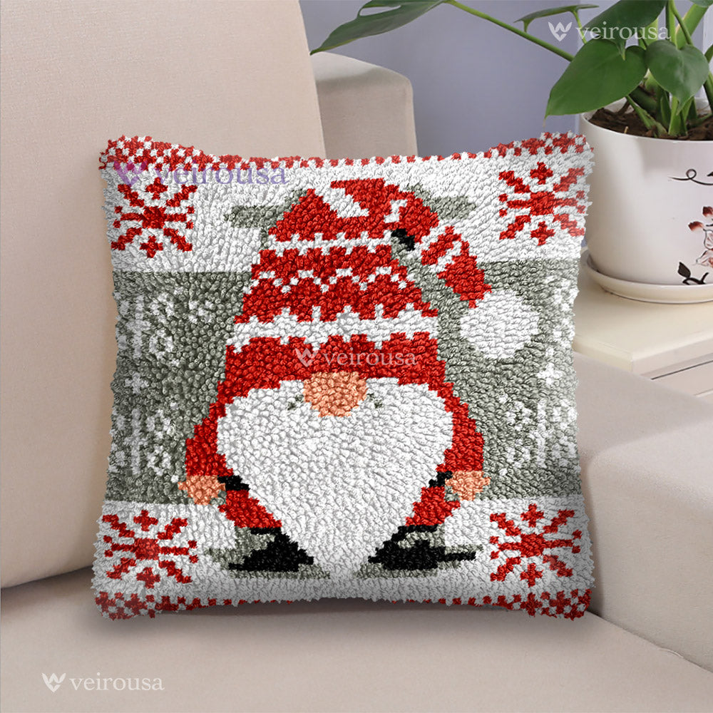 Christmas Gnomes Latch Hook Pillow Kit