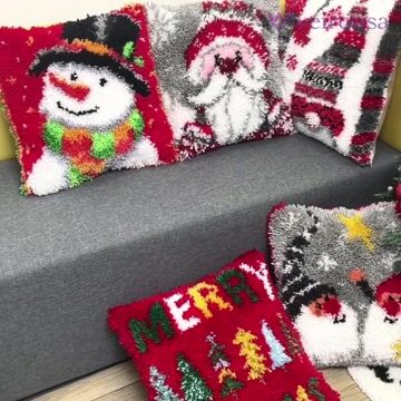 Star Picking Gnomes Latch Hook Pillow Kit