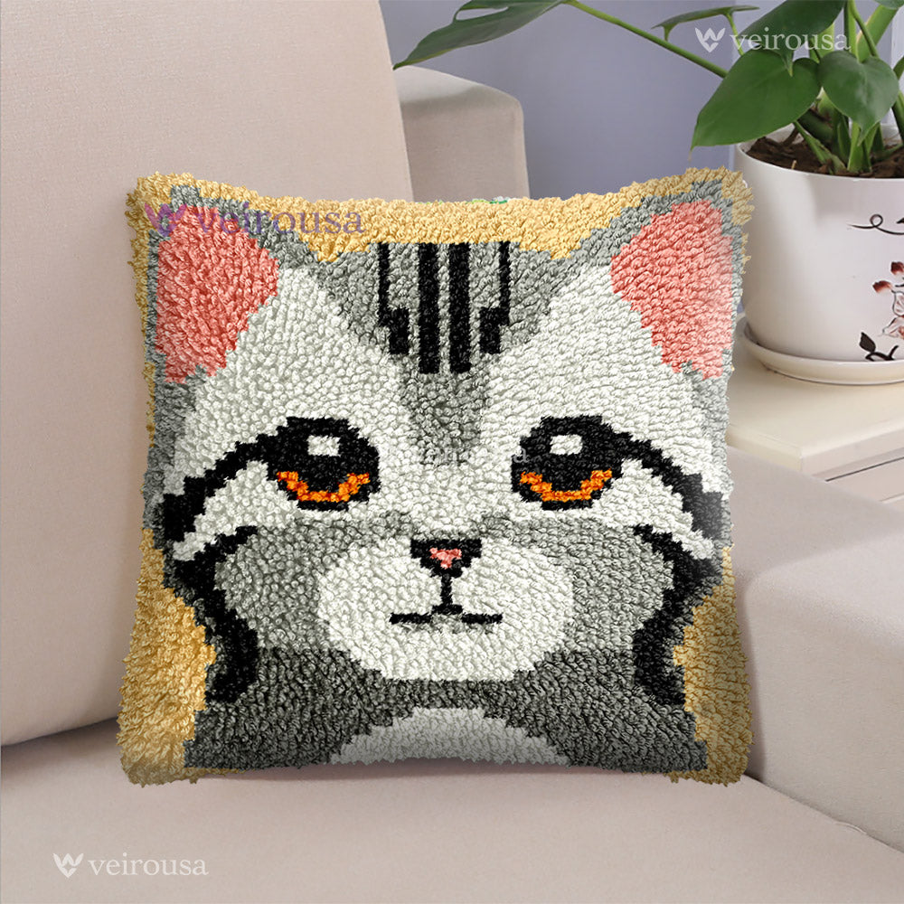 Veirousa American Shorthair Cat Latch Hook Pillow Kit